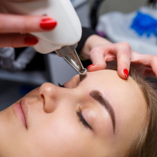 Despigmentación de Cejas